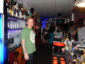 Next Level - Cocktai- und Musiklounge